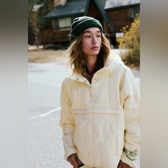 Free People Jackets & Blazers - NWT! FP Free People Movement Pippa Packable Pullover Puffer Sz Small
